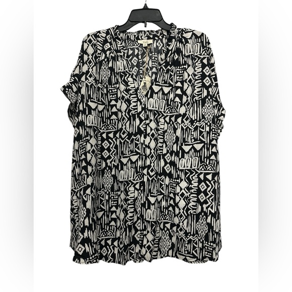 Easel Tribal Print Crepe Blouse Size 3X Split Neck Cap Sleeve Boho Artsy NWT - Picture 1 of 5